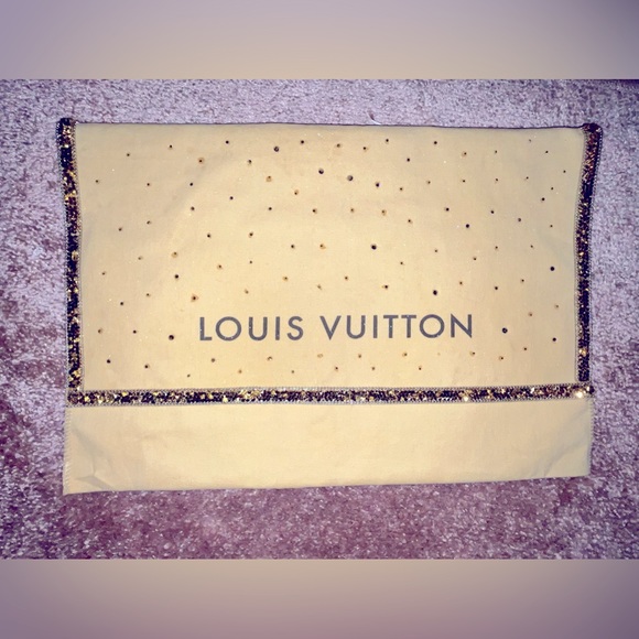 Louis Vuitton Dust Bag 9” x 13” with Crystals embellished. - Picture 5 of 8